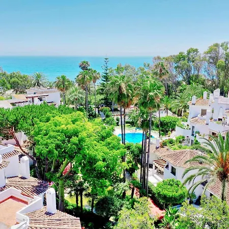 2047 Bright In Golden * Marbella