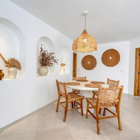 2047 Bright In Golden Marbella
